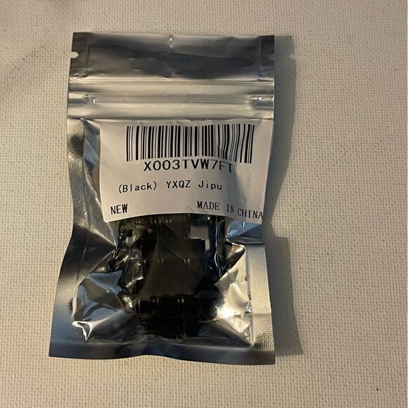 Jeep Valve Stem Caps in Black set of 4 NWT - Picture 4 of 4